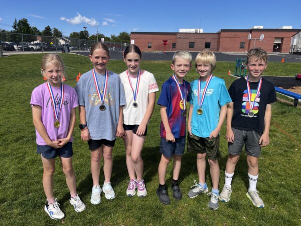 Welby elementary students.